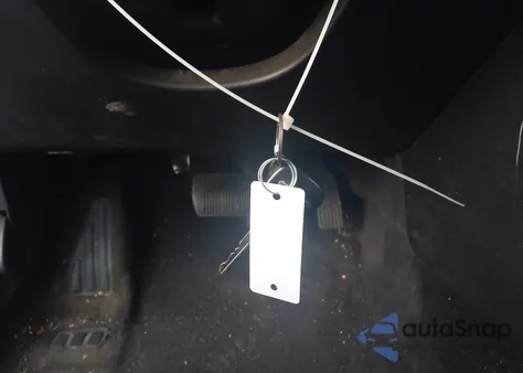 2013 Chrysler 200 Lx z USA, uszkodzony, nr VIN 1C3CCBABXDN686397